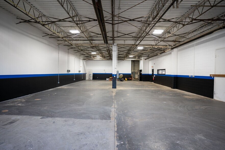 200 N Route 303, West Nyack, NY à louer - Photo de l’immeuble – Image 1 sur 10