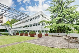 Plus de détails pour 4 Chemin Du Ruisseau, Écully - Bureau à louer