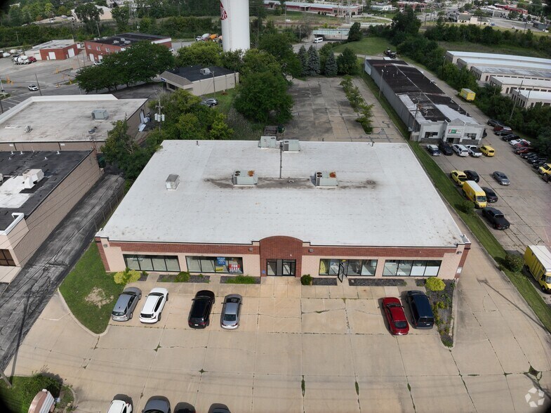 7435-7441 Mentor Ave, Mentor, OH à louer – Image 3 sur 24