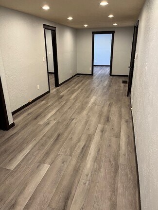 Plus de détails pour 30300 SW Parkway Ave, Wilsonville, OR - Bureau/Médical à louer