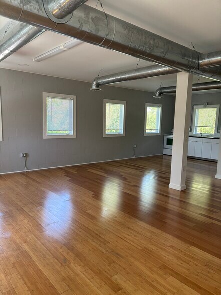 2035 Manchester St NE, Atlanta, GA à louer - Photo intérieure – Image 2 sur 31