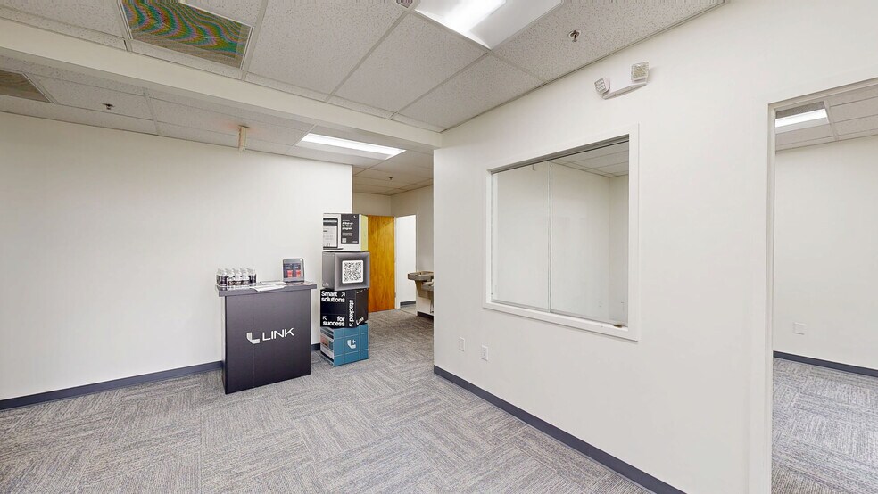 4524 Green Point Dr, Greensboro, NC à louer - Numérisation 3D Matterport – Image 3 sur 16