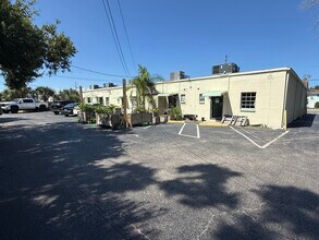 720 Pasadena Ave S, South Pasadena, FL à louer Photo intérieure– Image 2 sur 6