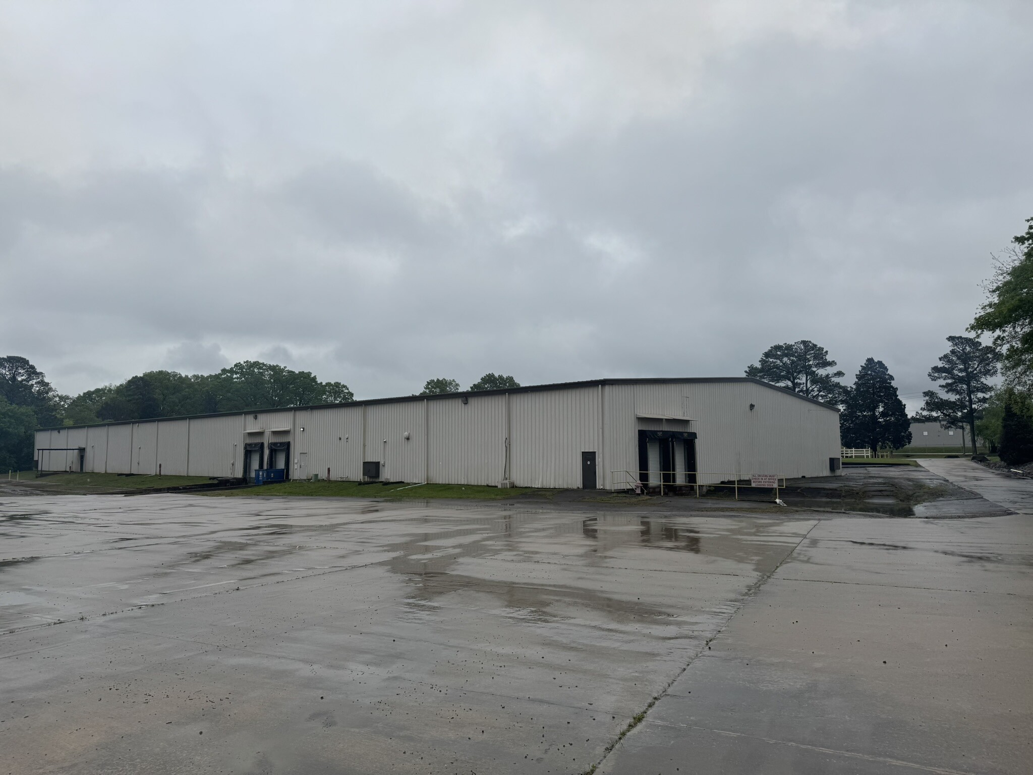 2915 20th St NE, Cleveland, TN à louer Photo de l’immeuble– Image 1 sur 7