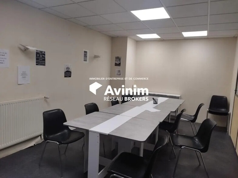 Local commercial dans Cluses à louer - Photo intérieure – Image 2 sur 4