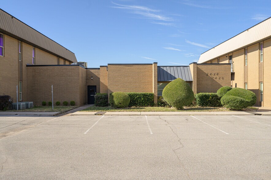 7010 NW 63rd St, Bethany, OK à vendre - Photo de l’immeuble – Image 2 sur 2