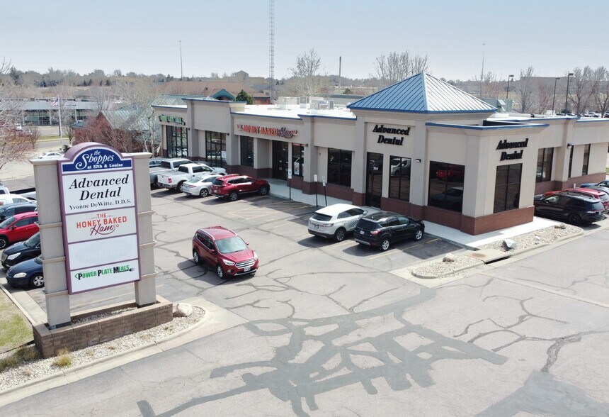 The Shoppes at 57th & Louise portefeuille de 2 biens à vendre sur LoopNet.fr - Photo de l’immeuble – Image 3 sur 4