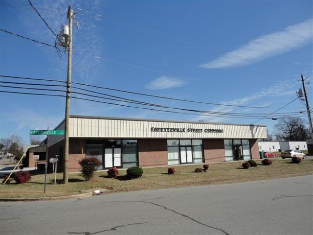 2501 Fayetteville St, Sanford, NC à louer Photo de l’immeuble– Image 1 sur 6