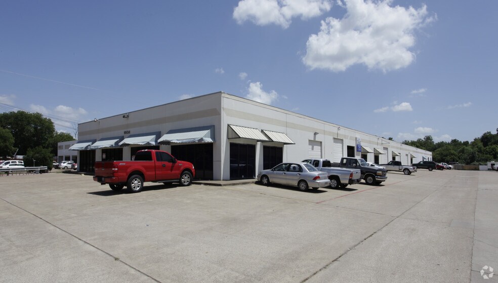 5532 Midway Rd, Haltom City, TX à louer - Photo principale – Image 1 sur 8