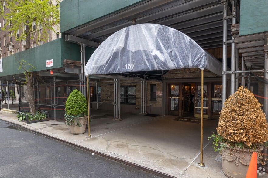157 E 72nd St, New York, NY à vendre - Photo principale – Image 1 sur 8