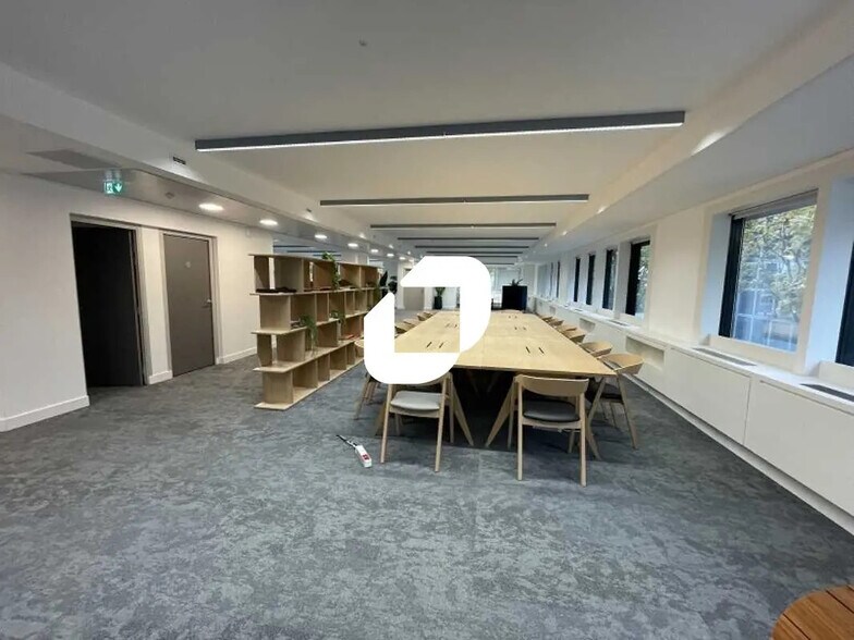 Bureau dans Boulogne-Billancourt à louer - Photo de l’immeuble – Image 2 sur 15
