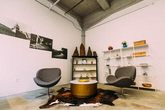 2744 E 11th St, Oakland, CA à louer Photo intérieure– Image 1 sur 4