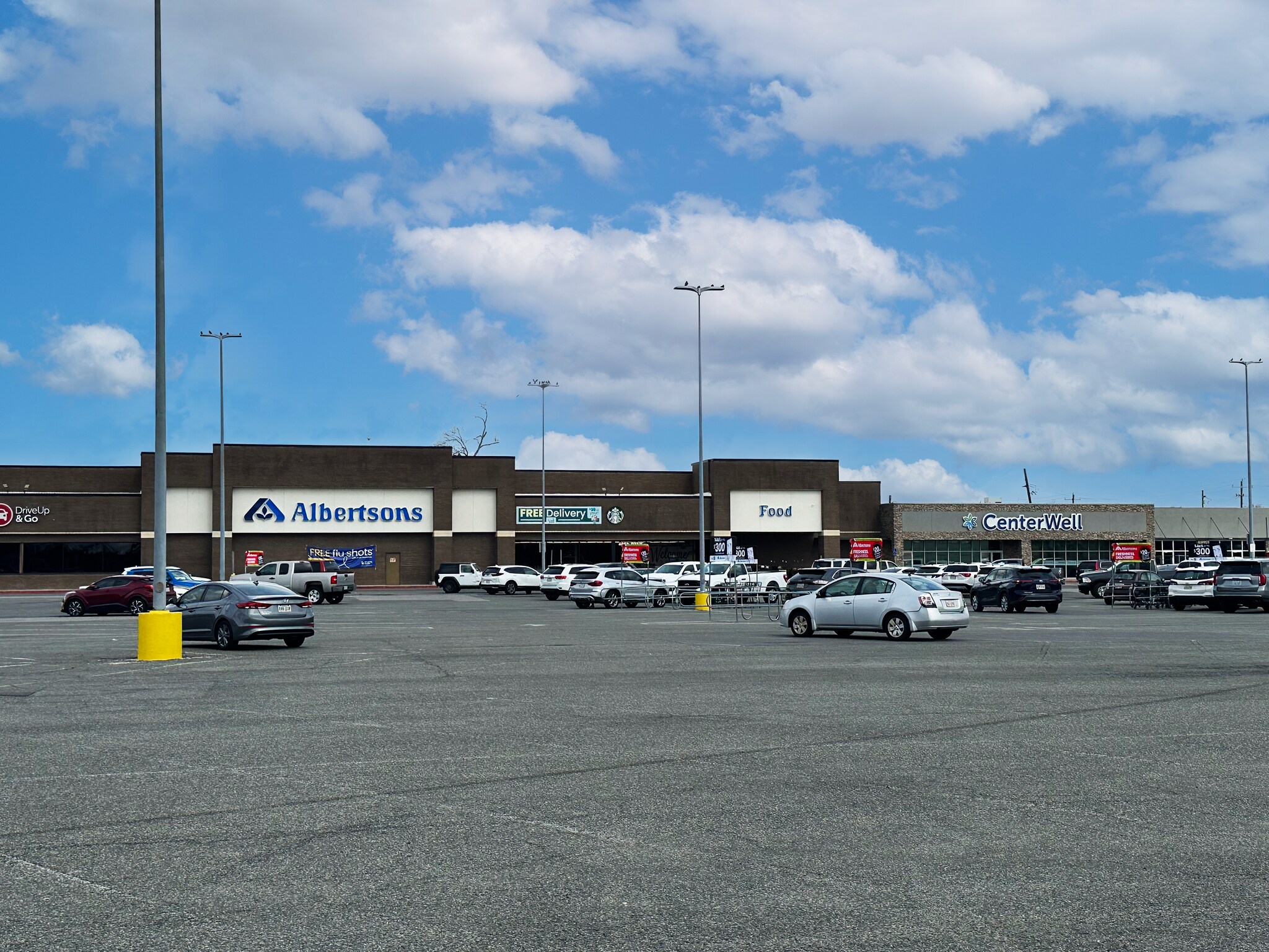 4040-4070 Ryan St, Lake Charles, LA à louer Photo principale– Image 1 sur 6