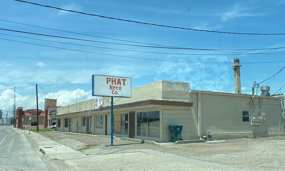 122-126 N Staples St, Corpus Christi, TX à louer - Photo principale – Image 1 sur 4
