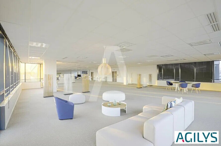 Bureau dans Massy à louer - Photo de l’immeuble – Image 3 sur 16
