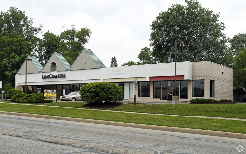 1455-1465 S Reynolds Rd, Toledo, OH à louer - Photo de l’immeuble – Image 1 sur 7