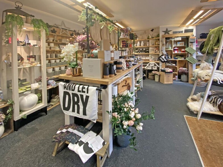 33A High St, Ewell à louer - Photo de l’immeuble – Image 3 sur 11