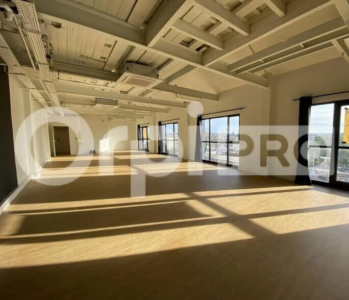 Local commercial dans Villenoy à louer - Photo de l’immeuble – Image 3 sur 3