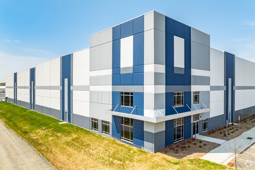 2860 Stadium Dr, Kannapolis, NC à louer - Photo principale – Image 1 sur 12