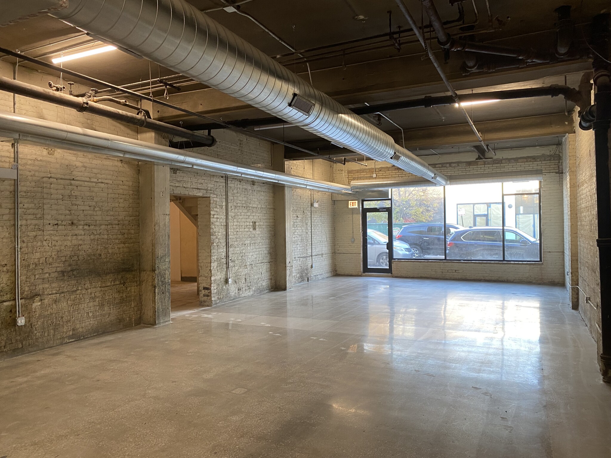 1756 N Kimball Ave, Chicago, IL à louer Photo intérieure– Image 1 sur 2