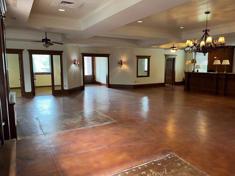 622 Clara Barton Blvd, Garland, TX à louer - Photo intérieure – Image 3 sur 5