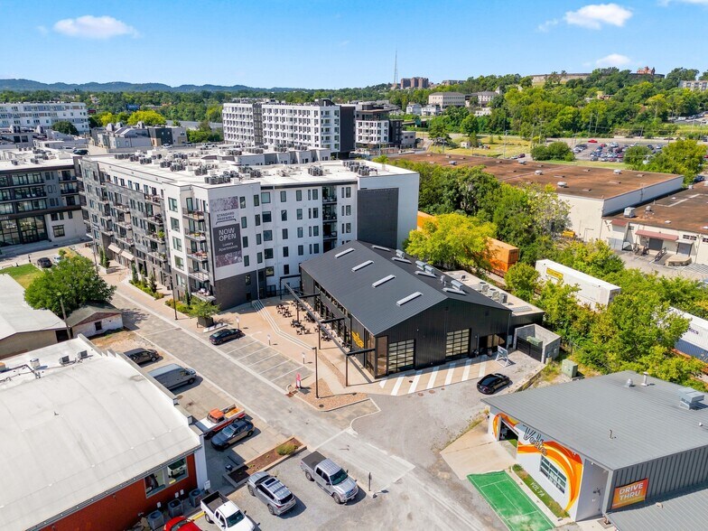 722 Merritt Ave, Nashville, TN à louer - Photo de l’immeuble – Image 3 sur 32