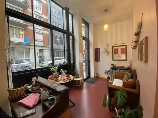 Plus de détails pour Local commercial à louer