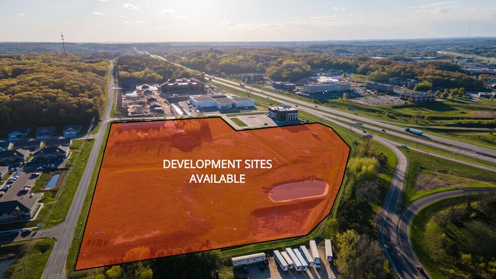 Bourbon St, Eau Claire, WI à vendre - Photo de l’immeuble – Image 2 sur 5