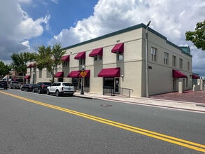 120 E Pine St, Lakeland, FL à louer Photo de l’immeuble– Image 2 sur 18