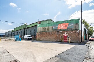 Plus de détails pour Z Warehouse, Mosley Rd, Manchester - Industriel/Logistique à louer