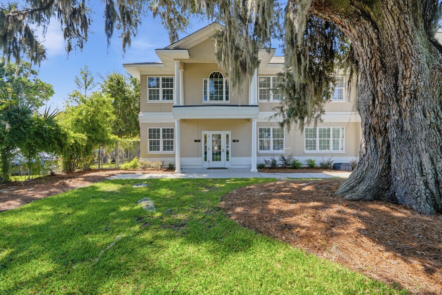 37 W Fairmont Ave, Savannah, GA à vendre - Photo de l’immeuble – Image 2 sur 14