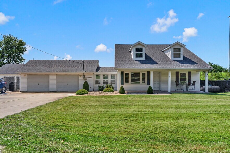 9 Mingo Ln, Lake Saint Louis, MO à louer - Photo de l’immeuble – Image 1 sur 40