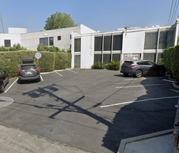 2100 Huntington Dr, San Marino, CA à louer Photo de l’immeuble– Image 2 sur 3