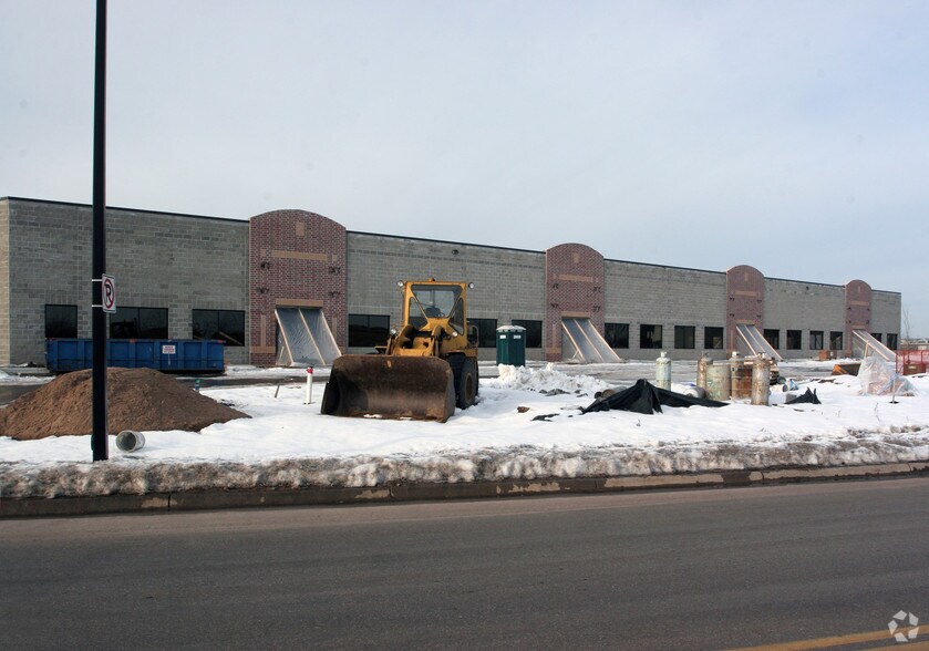 580-600 Hayward Ave, Oakdale, MN à vendre - Photo de l’immeuble – Image 2 sur 22