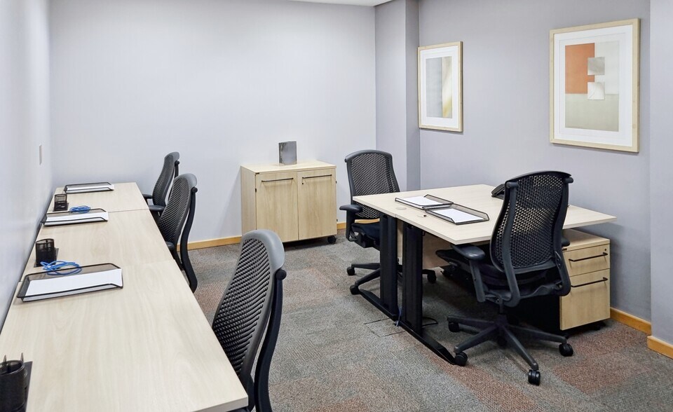 1020 E Lincolnway, La Porte, IN à louer - Photo de l’immeuble – Image 3 sur 8