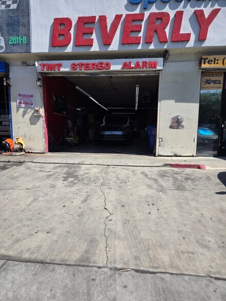 2817-2819 Beverly Blvd, Los Angeles, CA à louer - Photo de l’immeuble – Image 2 sur 3