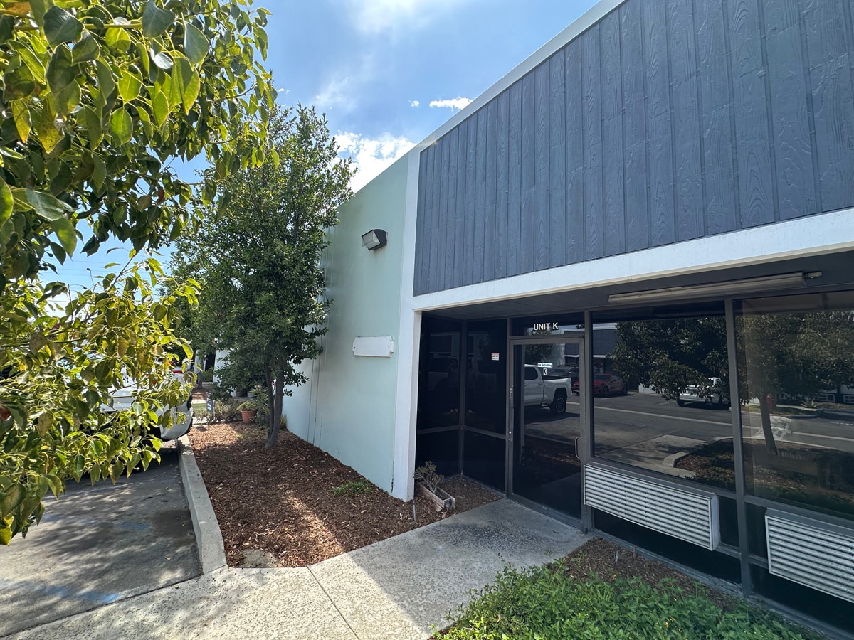 2521 W La Palma Ave, Anaheim, CA à louer Photo intérieure– Image 1 sur 7