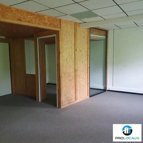 Bureau dans Meylan à louer - Photo de l’immeuble – Image 2 sur 8