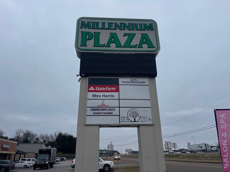 319 Vann Dr, Jackson, TN à louer - Photo de l’immeuble – Image 2 sur 3