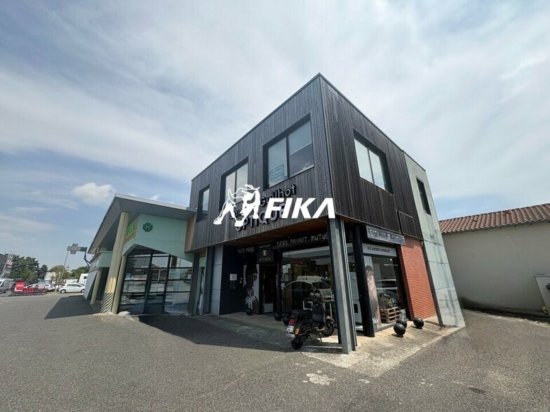 98 Route De Fronton, Fonbeauzard à louer - Photo de l’immeuble – Image 1 sur 4