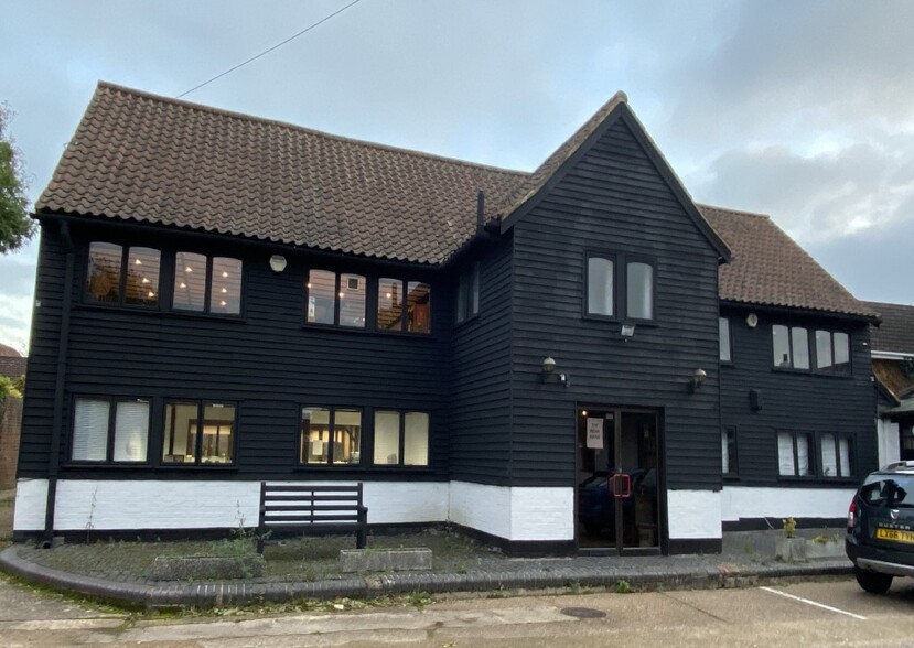 124 Manor Road North, Thames Ditton à louer - Photo de l’immeuble – Image 2 sur 2