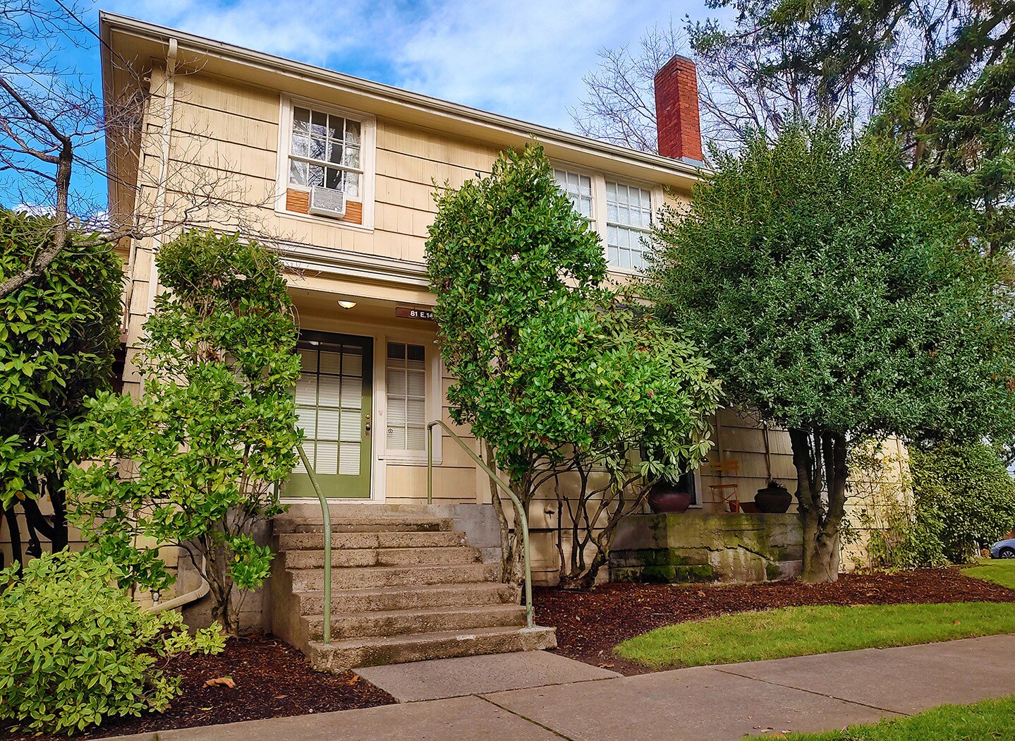 81 E 14th St, Eugene, OR à louer Photo principale– Image 1 sur 6