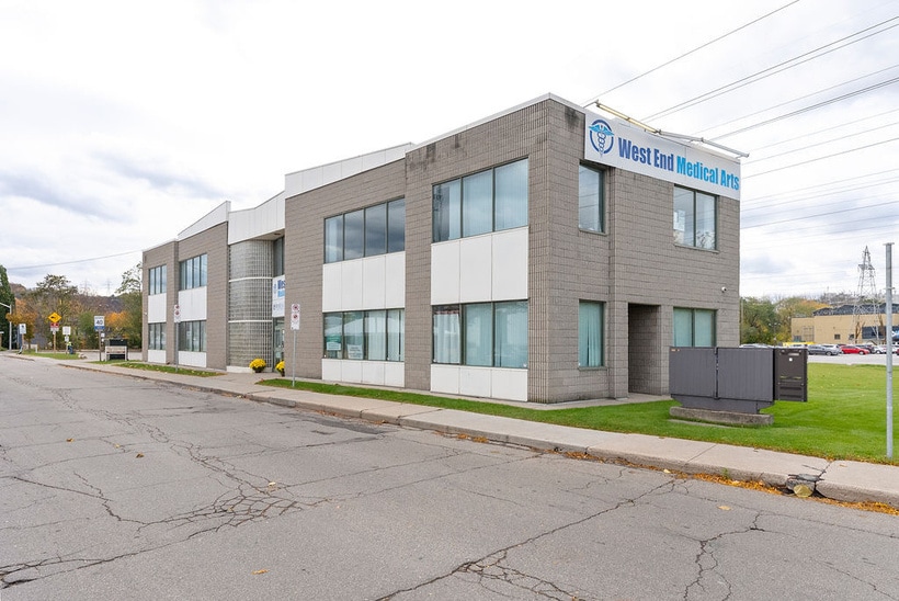 10 Ewen Rd, Hamilton, ON à louer Photo de l’immeuble– Image 1 sur 12