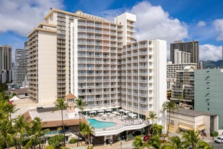 Plus de détails pour 2586 Kalakaua Ave, Honolulu, HI - Local commercial à louer