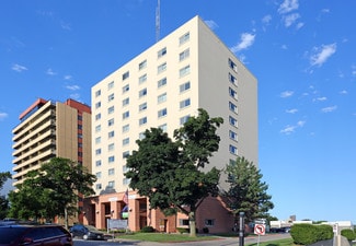 Plus de détails pour 320 N 22nd St, Omaha, NE - Logement à vendre
