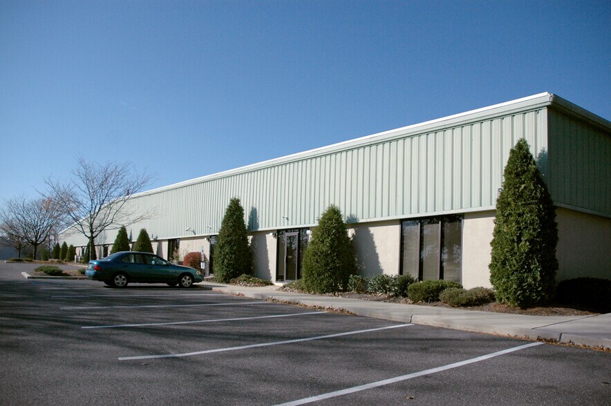 97 Foster Rd, Moorestown, NJ à louer - Photo de l’immeuble – Image 3 sur 10