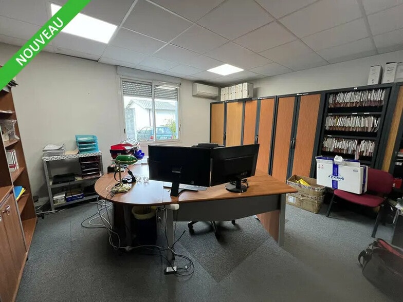 Bureau dans Valence à vendre - Photo intérieure – Image 2 sur 3
