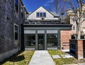 1 Johnny Cake Hill, New Bedford, MA à louer Photo intérieure– Image 1 sur 20