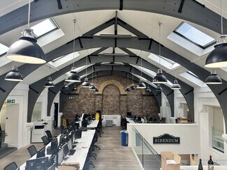 Plus de détails pour 109A Regents Park Rd, Londres - Bureau à louer