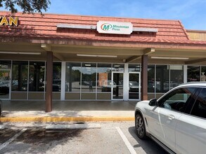 8924 N Military Trl, West Palm Beach, FL à louer Photo de l’immeuble– Image 2 sur 2